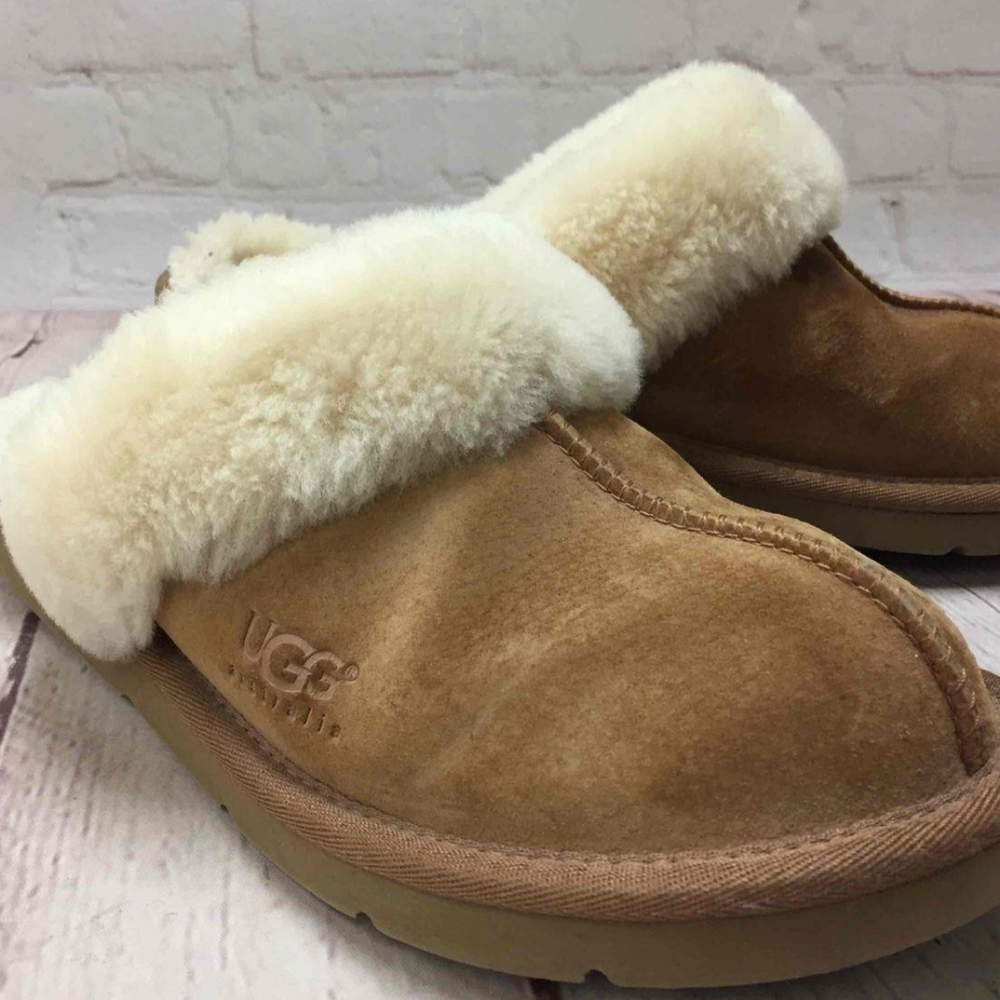 Women's Ugg Cozy II Chestnut Slippers Size 8